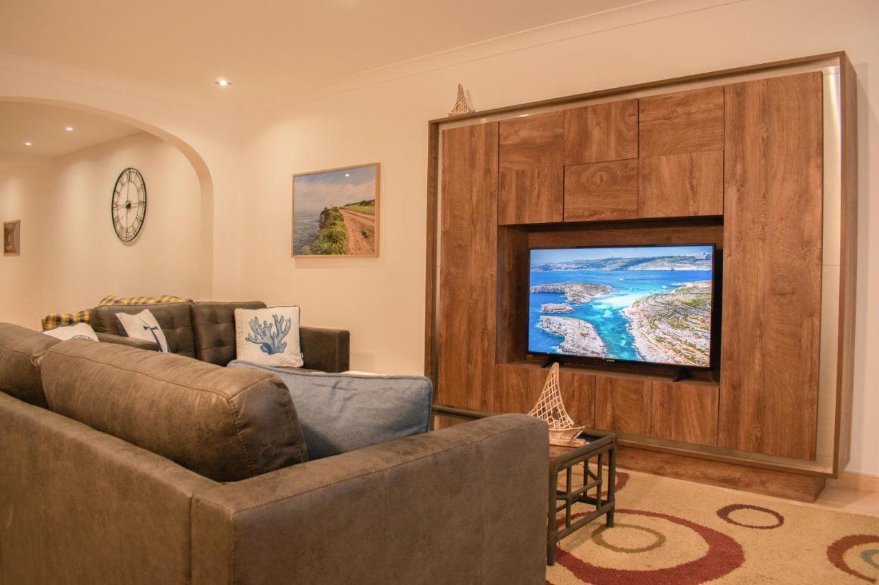 Spacious 3 Bedroom Apartment In Marsascala Marsaskala Exterior photo